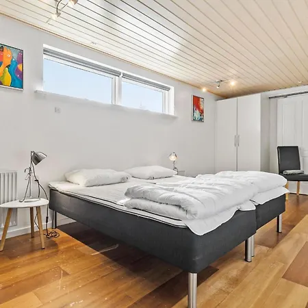 5 Bedroom Amazing In Tatil Evi Jægerspris