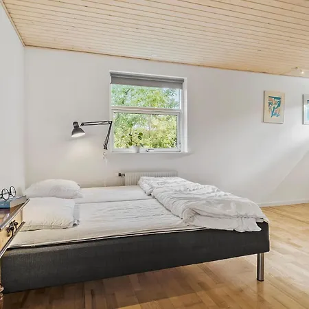 5 Bedroom Amazing In *