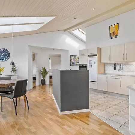 5 Bedroom Amazing In Jægerspris