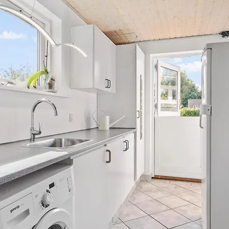 5 Bedroom Amazing In * Jægerspris